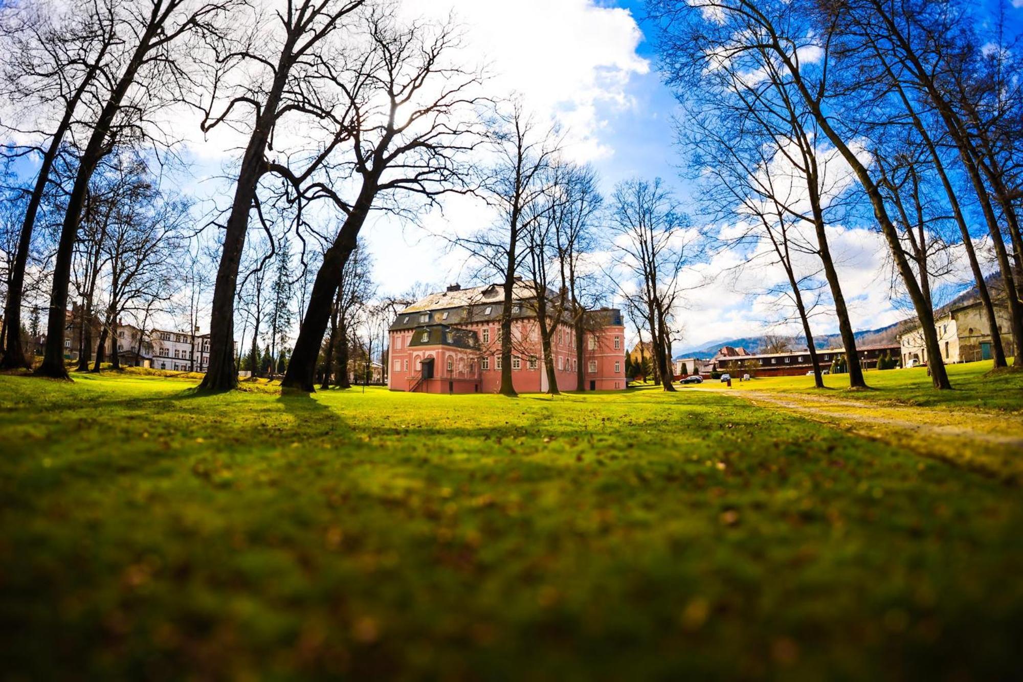 Palac Spiz Milkow Kolo Karpacza Exteriér fotografie