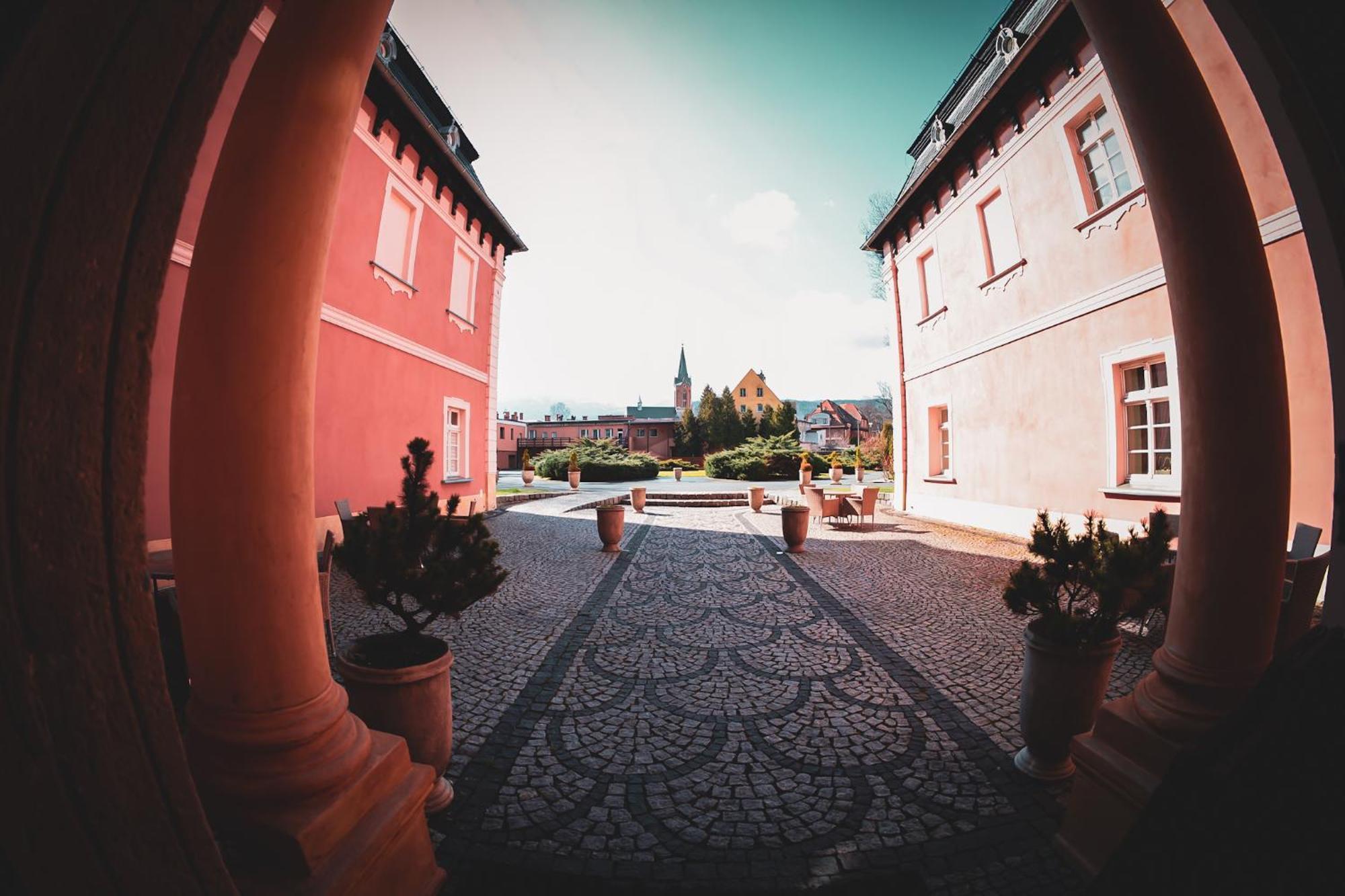 Palac Spiz Milkow Kolo Karpacza Exteriér fotografie